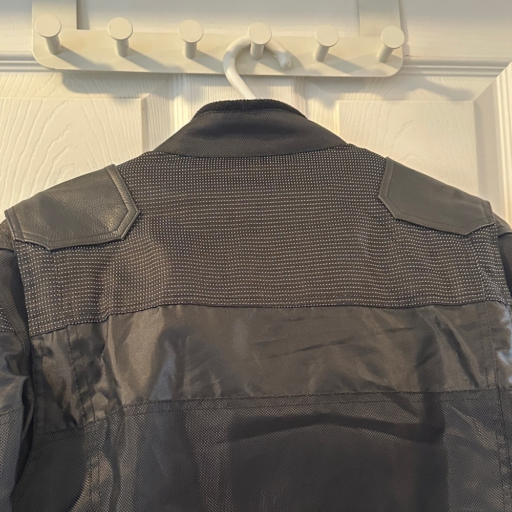 Screaming Eagle by Harley Davidson Women’s Black Biker Jacket, Leather Accents - Picture 10 of 17